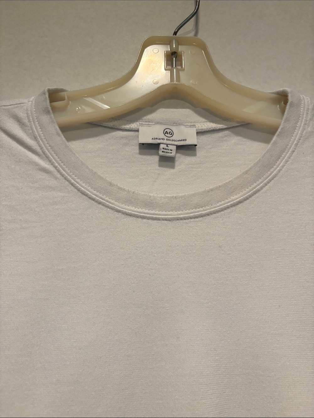 AG Adriano Goldschmied - Crewneck T-shirt. Size Large. White - Picture 2 of 11